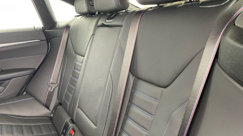 BMW 4 Series M440i xDrive MHT 5dr Step Auto [M Sport Pro Pack] Petrol Hatchback